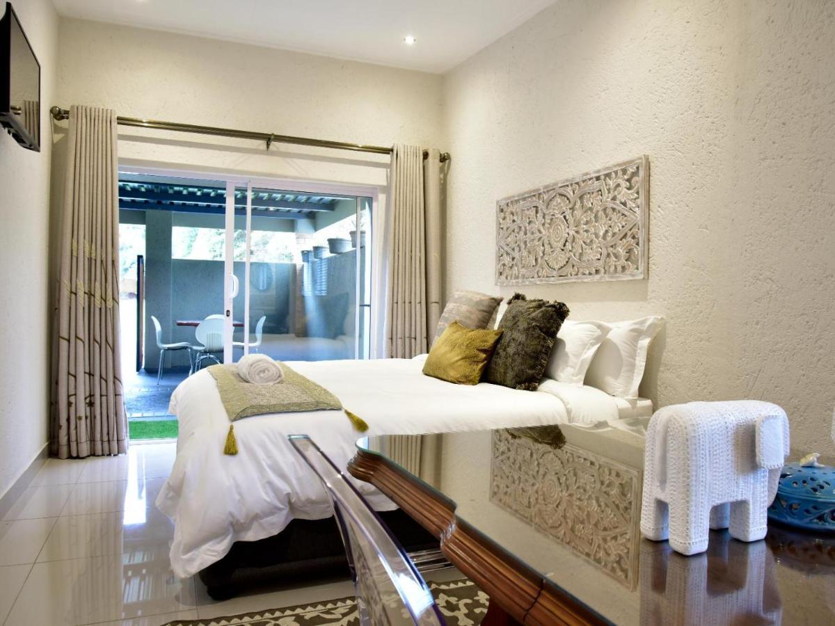 Five O'Clock Zen Boutique Guest House Центурион Экстерьер фото